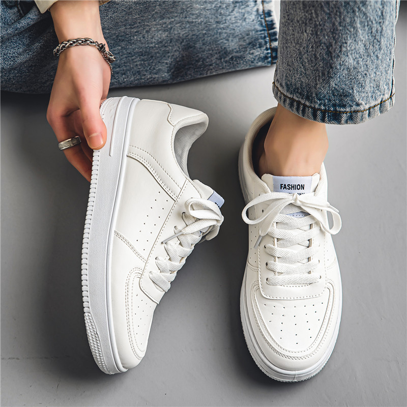 Atmungsaktive, einfarbige Low-Top-Sneaker für Herren 3